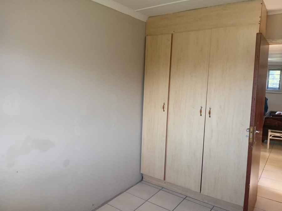 To Let 2 Bedroom Property for Rent in Cove Rock Eastern Cape